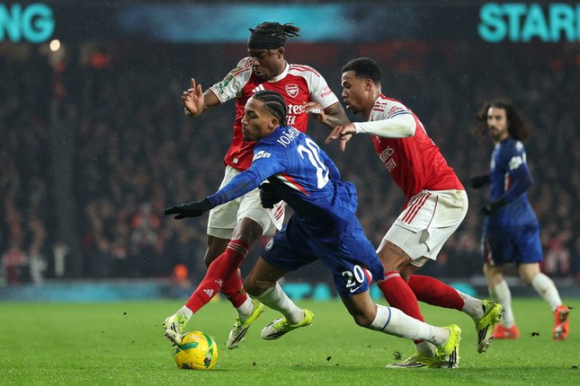 Rapor Pemain Chelsea Saat Disingkirkan Arsenal: Cucurella Bersinar di Tengah Kekecewaan, Palmer Minim Sentuhan